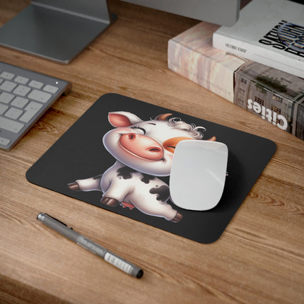 WhimsyWonder Masa Mouse Pad: Çalışma Alanınız İçin Kişiselleştirilmiş Cazibe - Sevimli Bebek İnek