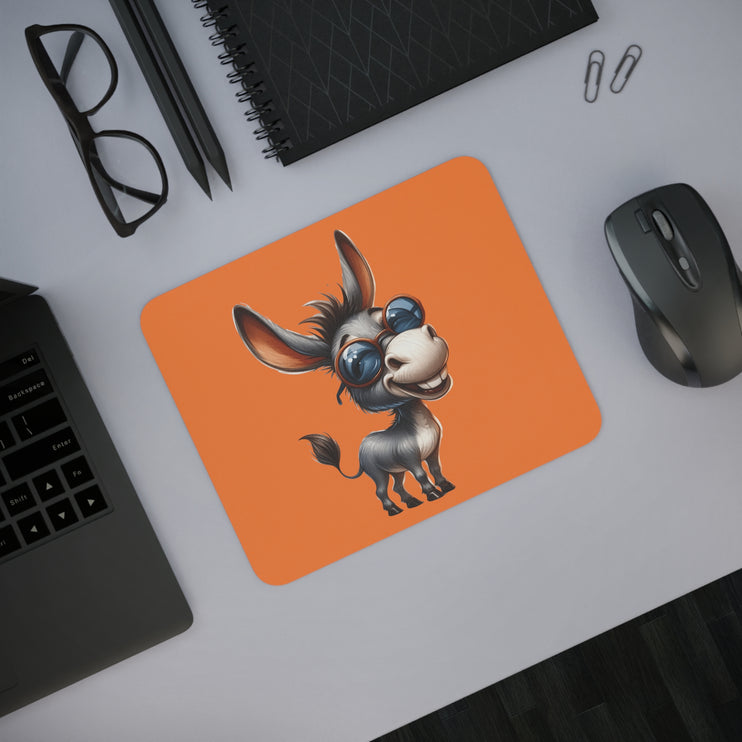 WhimsyWonder Desk Mouse Pad: Εξατομικευμένη γοητεία για το χώρο εργασίας σας - Donkey σε γυαλιά ηλίου