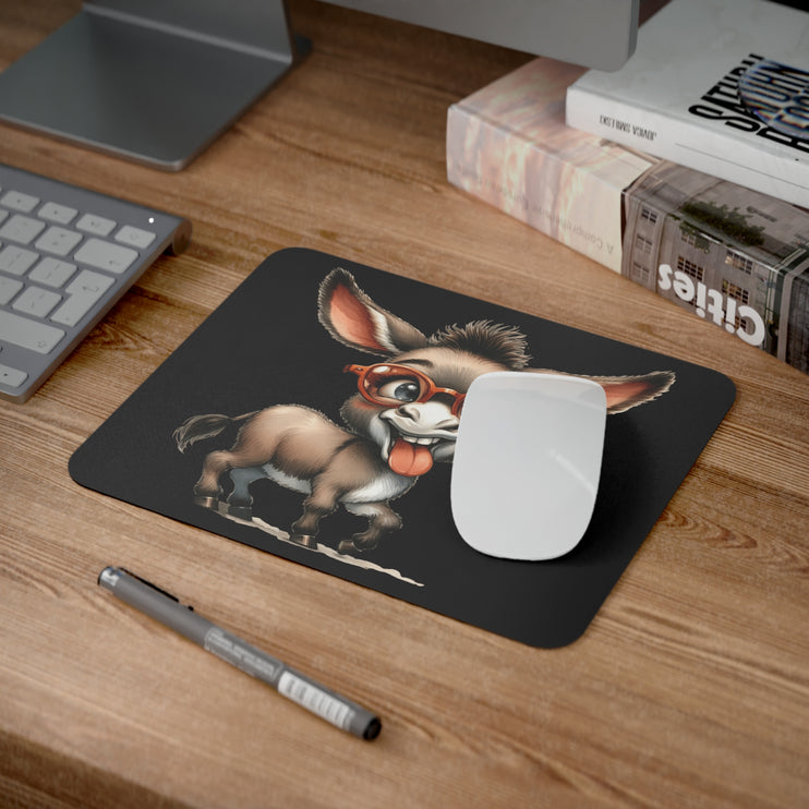 WhimsyWonder Pad Mouse Desk: Εξατομικευμένη γοητεία για το χώρο εργασίας σας - Cute Baby Donkey σε γυαλιά