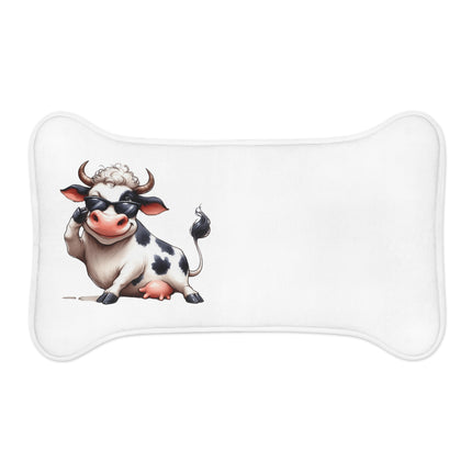 CharmPaws Pet Feeding Mats: Keep Mealtime Mess-Free & Stylish! - Cow