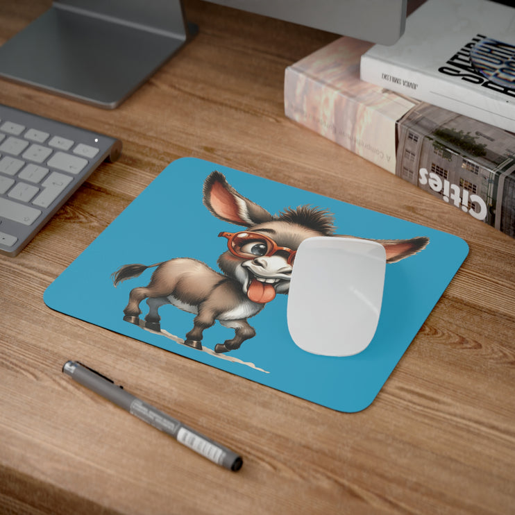 WhimsyWonder Desk Mouse Pad: Εξατομικευμένη γοητεία για το χώρο εργασίας σας - Αστεία γαϊδουράκι σε γυαλιά